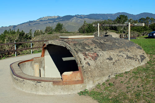 Base-end observation station AT Muir Beach Overlook, CA